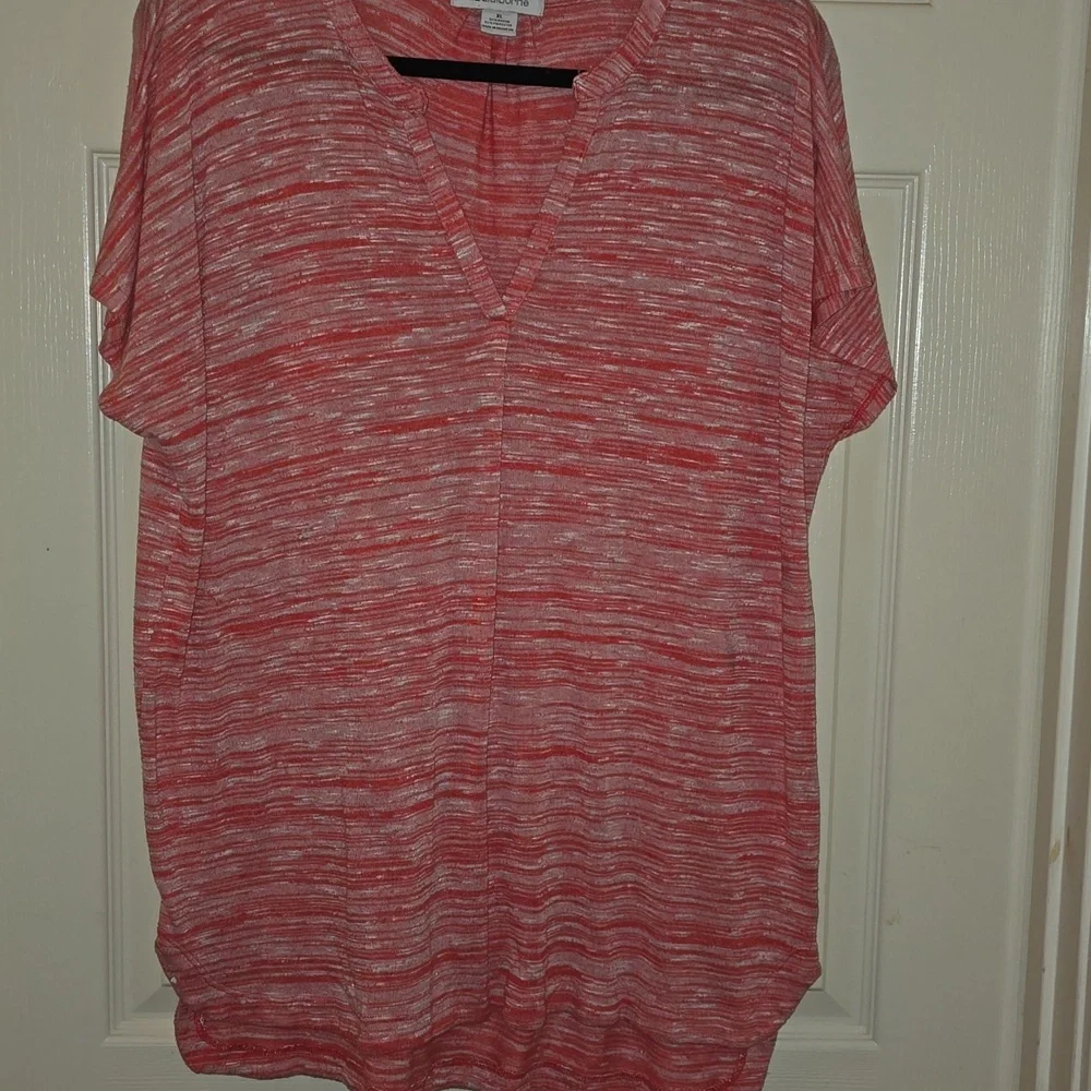 Liz Claiborne Red Heathered Top